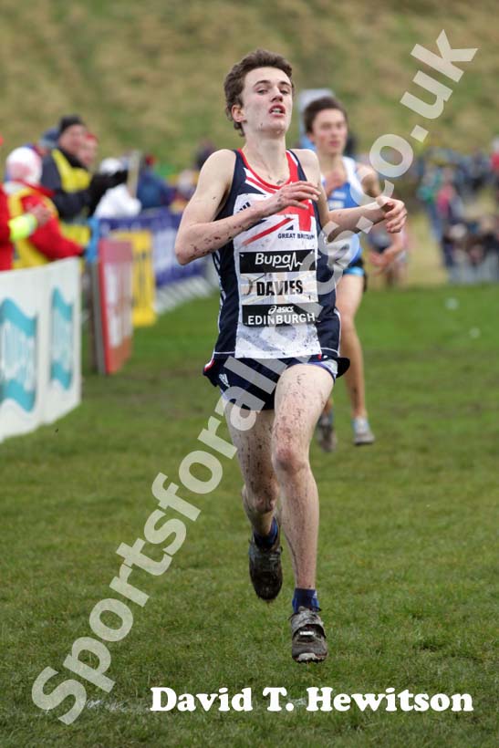 Jonathan Davies in the junior mens 2013 BUPA Great Edinburgh Cross Country.